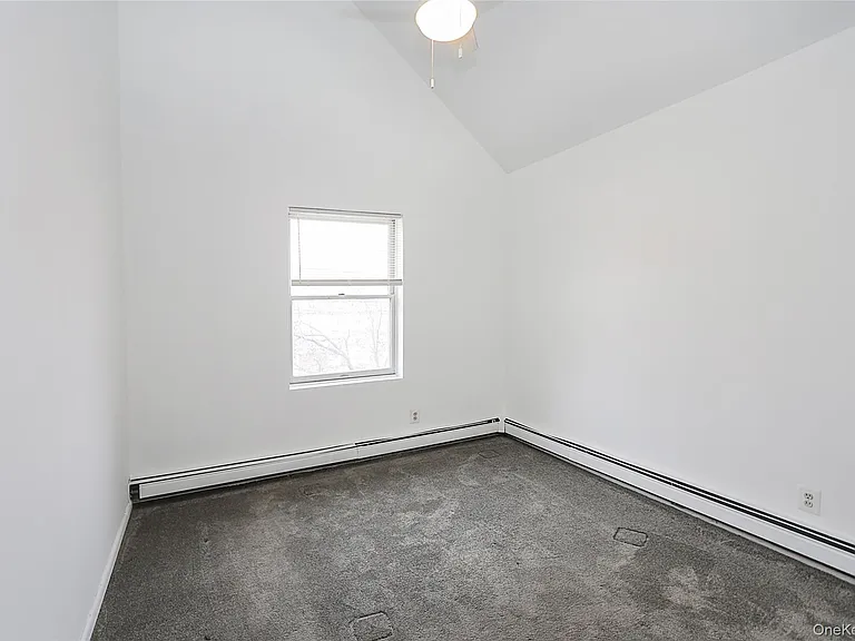 75 Maxwell Ave #B — Photo 13