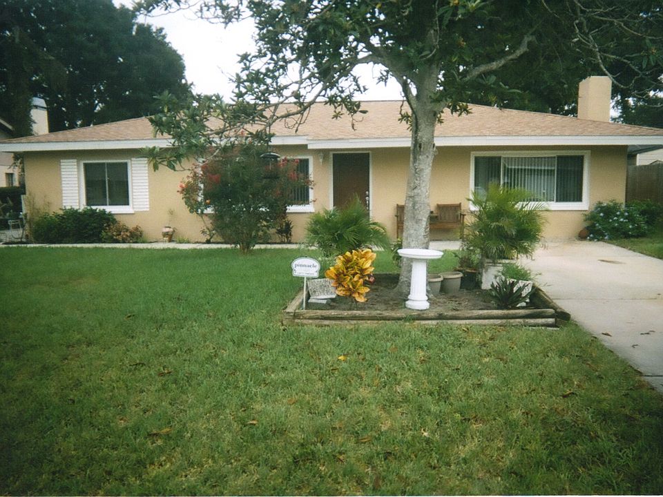 1st image of 1741 Grove Dr