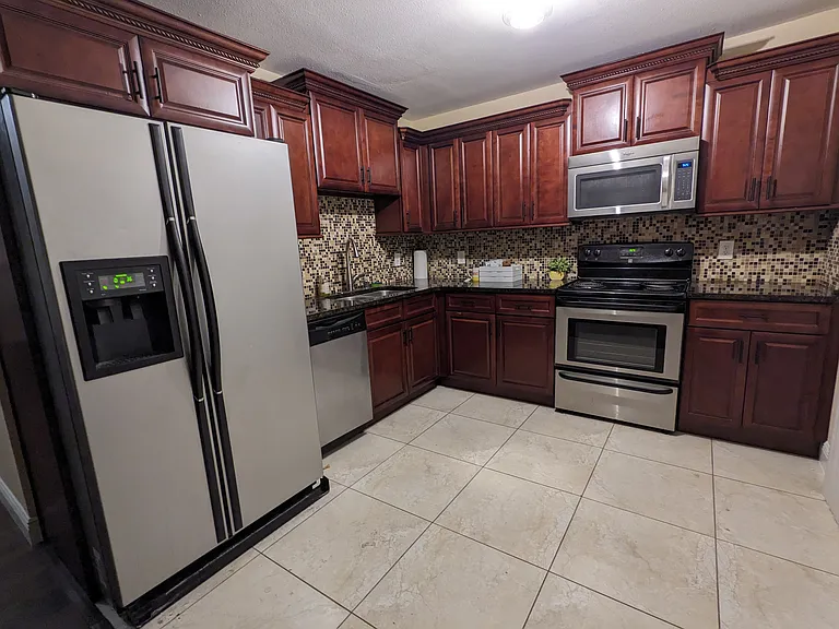 3400 Coachlight Dr — Photo 7