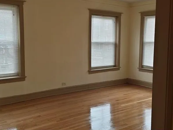 903 W 76th St #2, Chicago, IL 60620