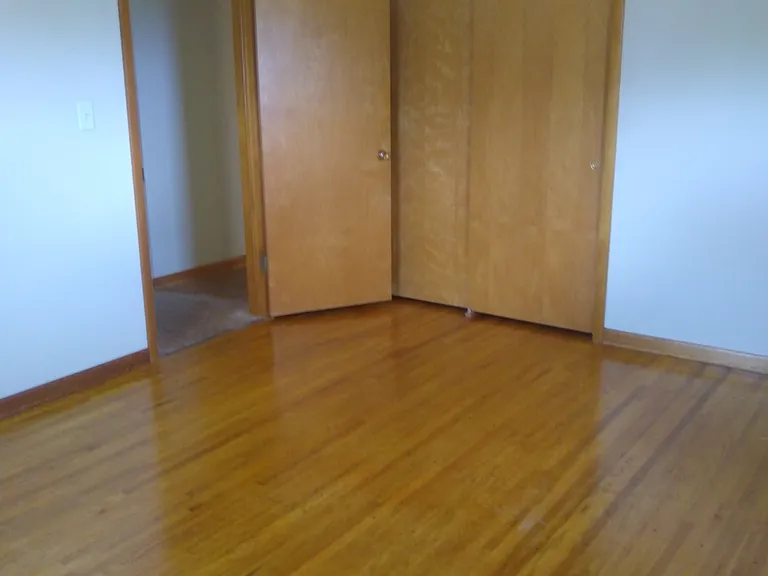 355 Avalon Dr — Photo 12