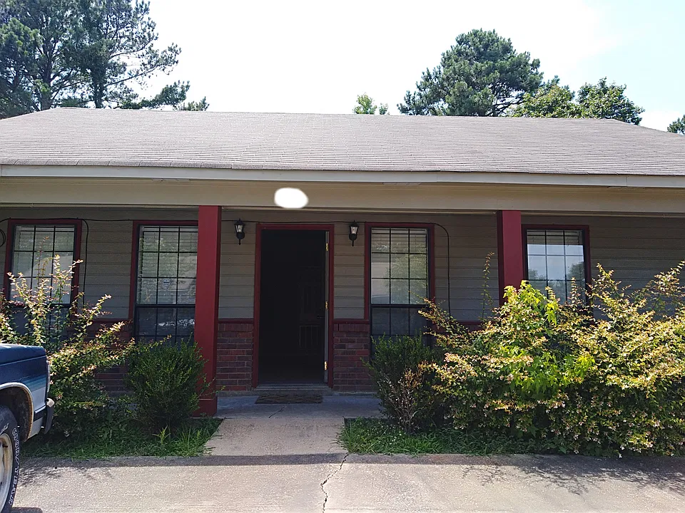 123 Countryview Ln
