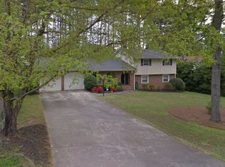 4876 Macbain Ln, Dunwoody, GA 30360