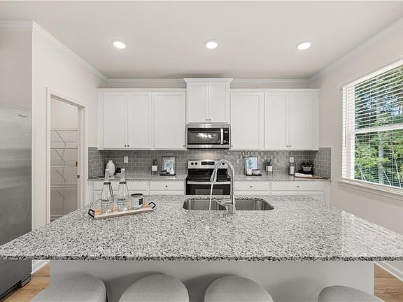 2nd image of 2724 Riverpine Trl