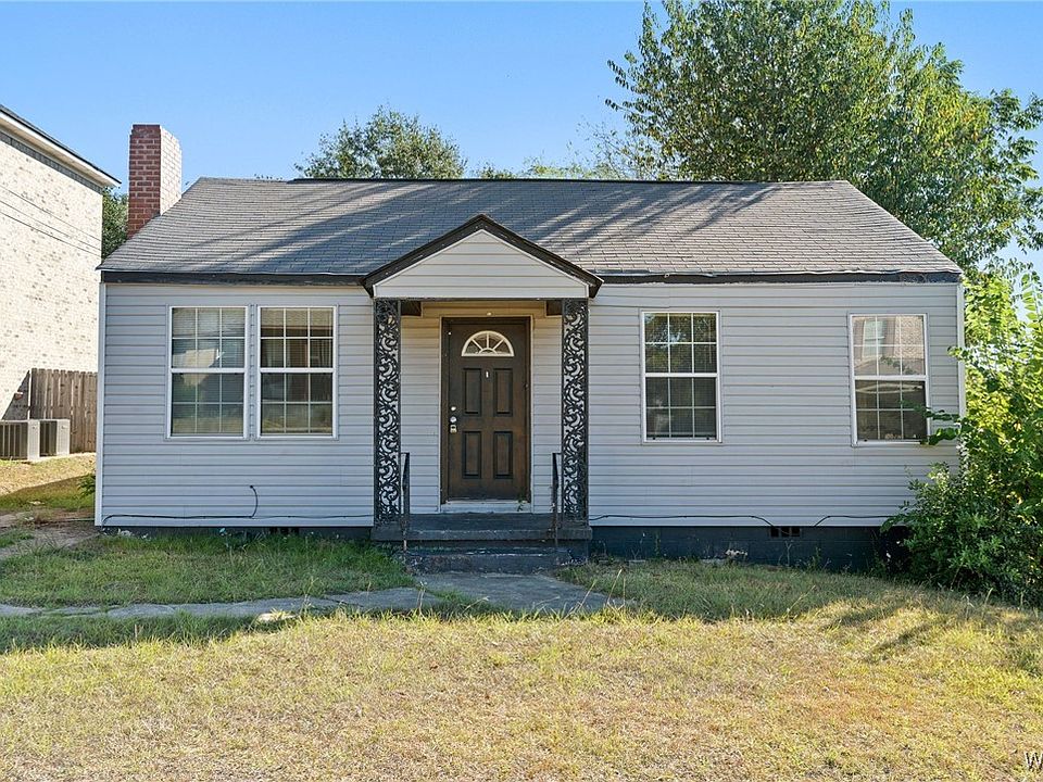 1st image of 413 26th Ave E