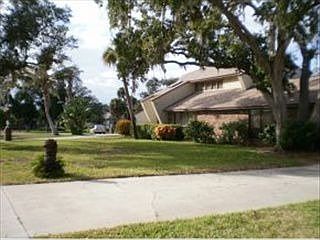 2nd image of 750 Lakewood Cir