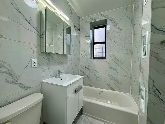 Rented by Oxford Property Group | media 8