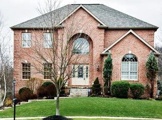 609 Gallahadion Ct, Cranberry Township, PA 16066