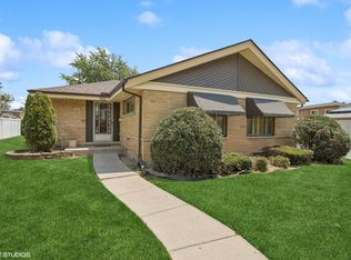 2221 Boeger Ave, Westchester, IL 60154