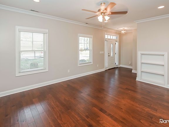 3rd image of 220 Planetree Dr