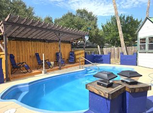 2352 Timberleaf Cir, Ingleside, TX 78362