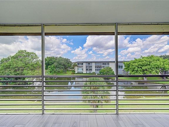 5th image of 3101 Portofino Pt #C4