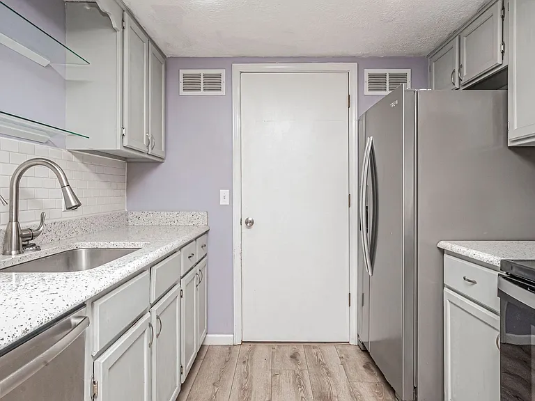 2505 Candlewood Dr — Photo 14