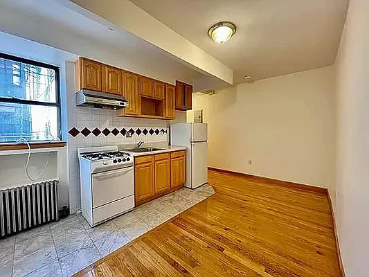 Rented by J PRESTON AND ASSOCIATES INC | media 2