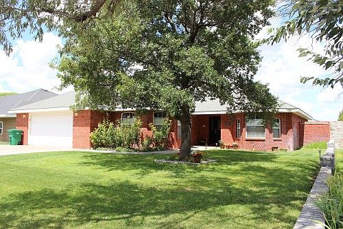 2nd image of 1408 W Camino Del Arco