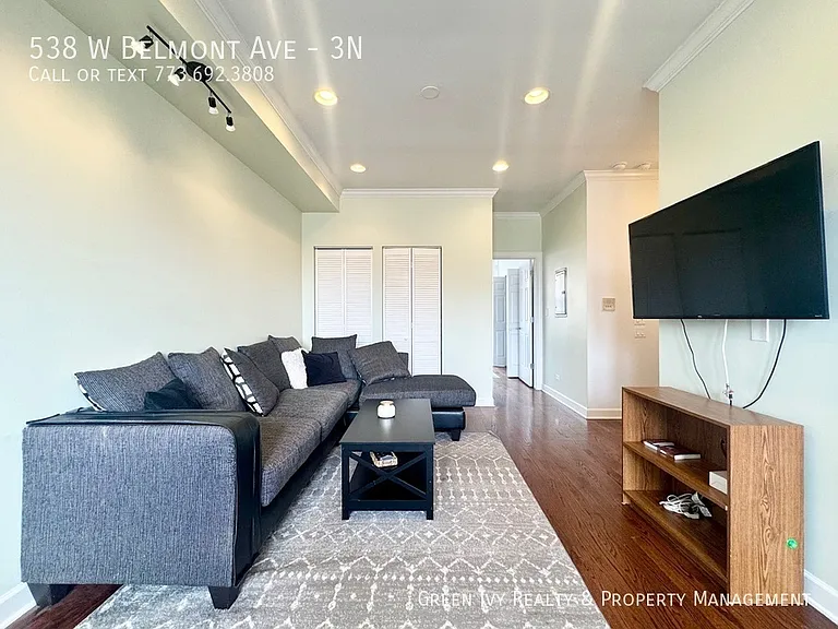 538 W Belmont Ave #3N — Photo 5