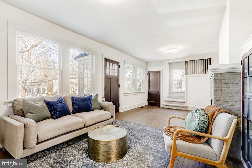 1081 Wynnwood Rd, Abington, PA - View 4