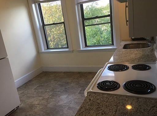 3rd image of 322 Saint Paul St #12SN