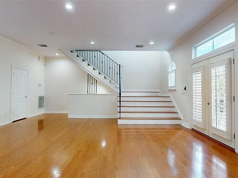 1502 Birdsall St — Photo 23
