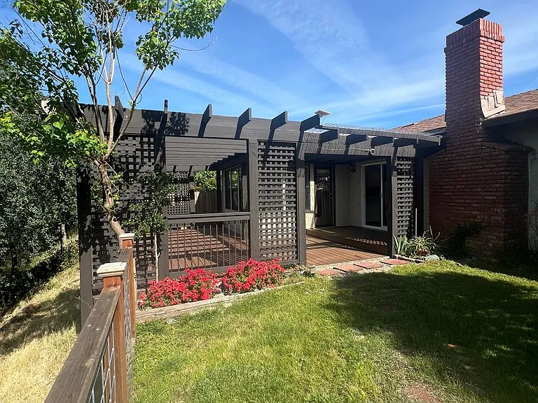 4177 Villa Dr — Photo 48