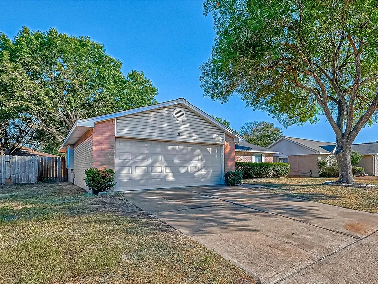 24130 Silversmith Ln — Photo 30