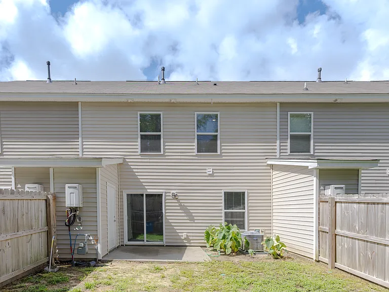236 Spencer Cir — Photo 27