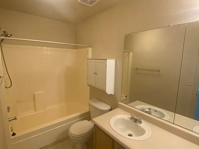 9438 Canyon Meadows Dr — Photo 11