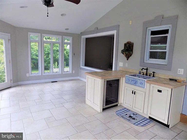 313 Glenville Rd — Photo 18