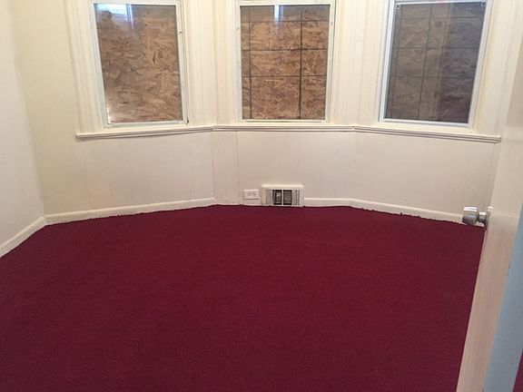 4th image of 165 Brinkman Ave