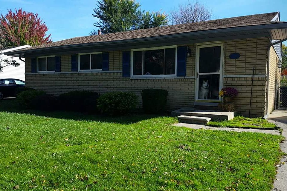 1st image of 1347 Surrey Hts