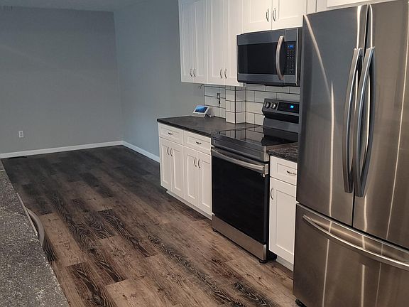2nd image of 4774 Powderhorn Ln
