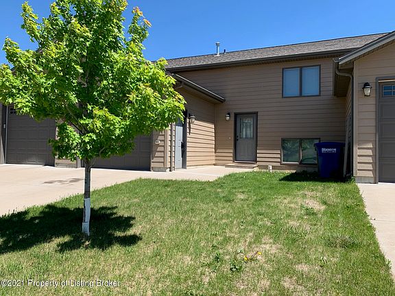 3rd image of 2352 Prairie Oak Dr