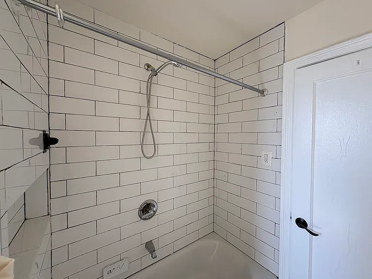 30 Locust Hill Ave #7E — Photo 10