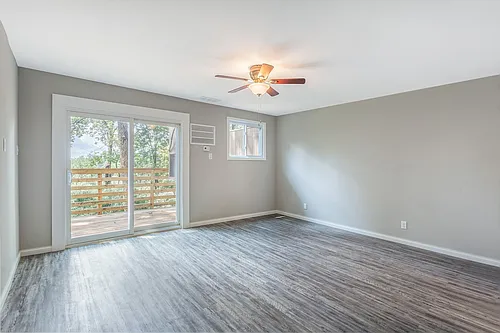 2 Bedroom, 1 Bath on the North Shore! Photo 1 2 Bedroom, 1 Bath on the North Shore! Photo 1