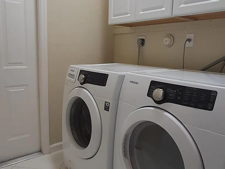 7628 Eagle Point Dr — Photo 22