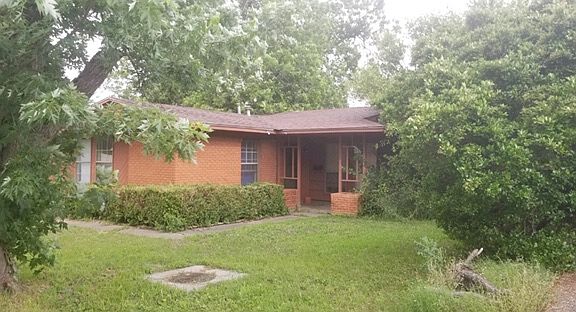 2nd image of 7029 Oak Park Dr