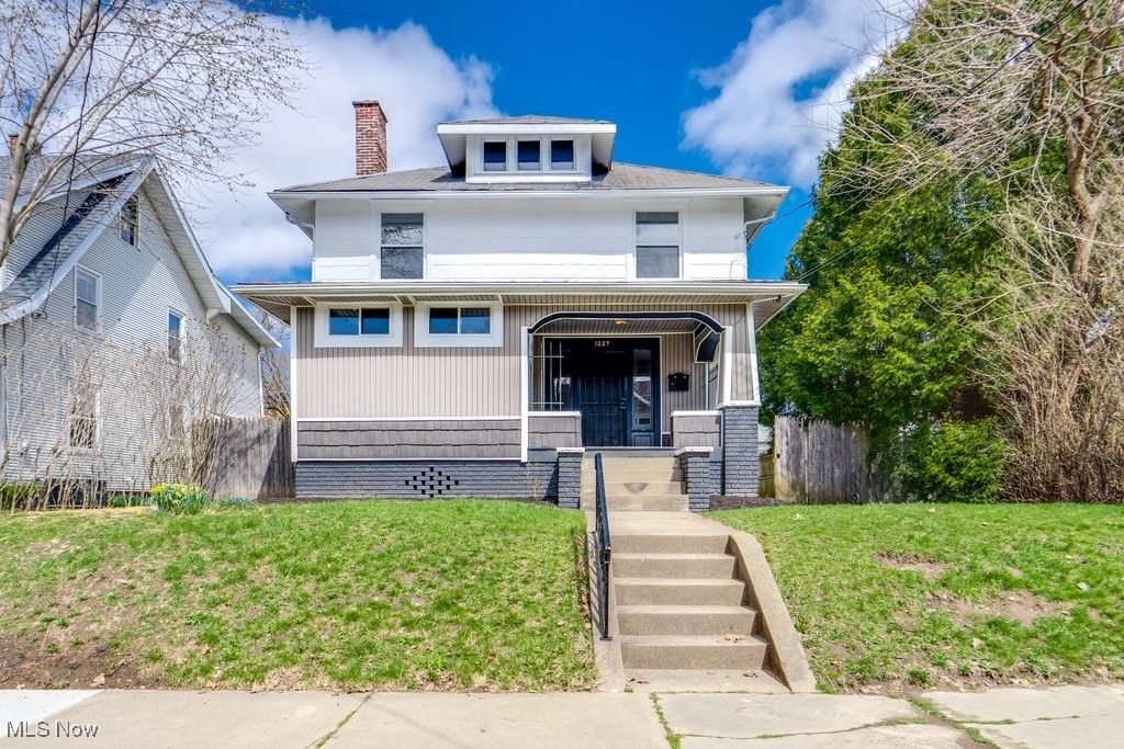Real estate listing image
