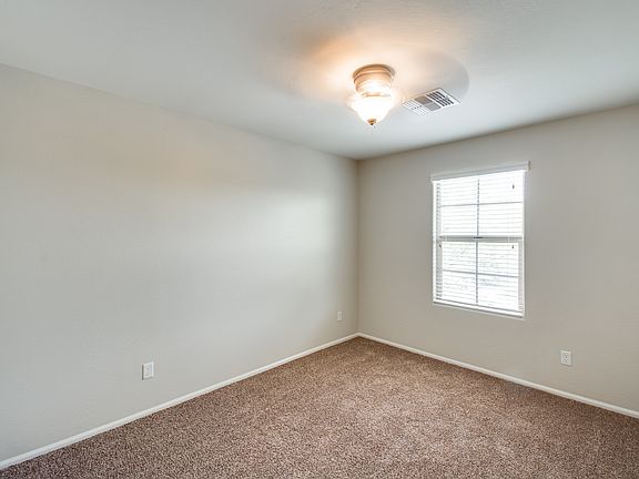 4th image of 908 E Furness Dr