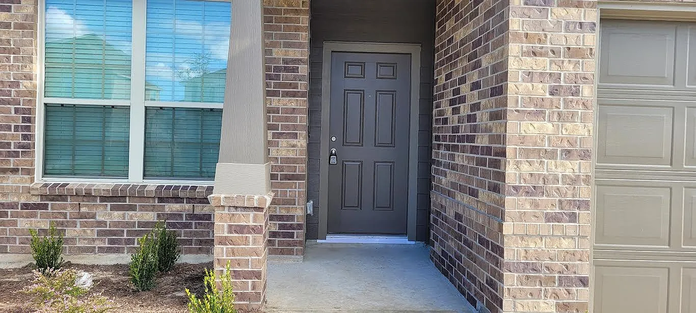 3 bed, 2.0 bath, 1500 sqft, $2,150 — Photo 2