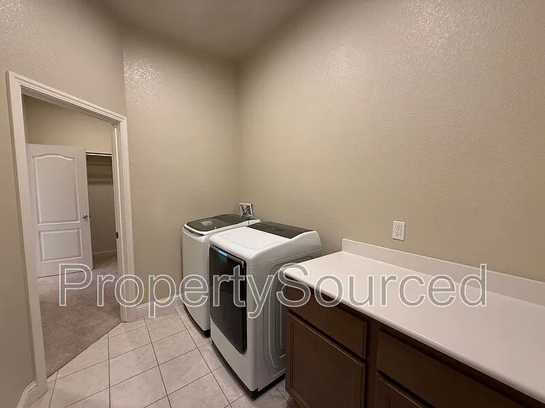 1428 Nascimento St — Photo 24