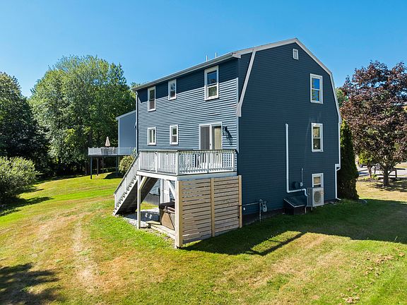 4th image of 59 Racine Avenue