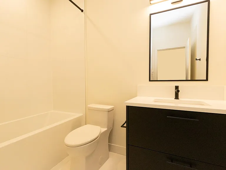 2635 King George Blvd #441 — Photo 14