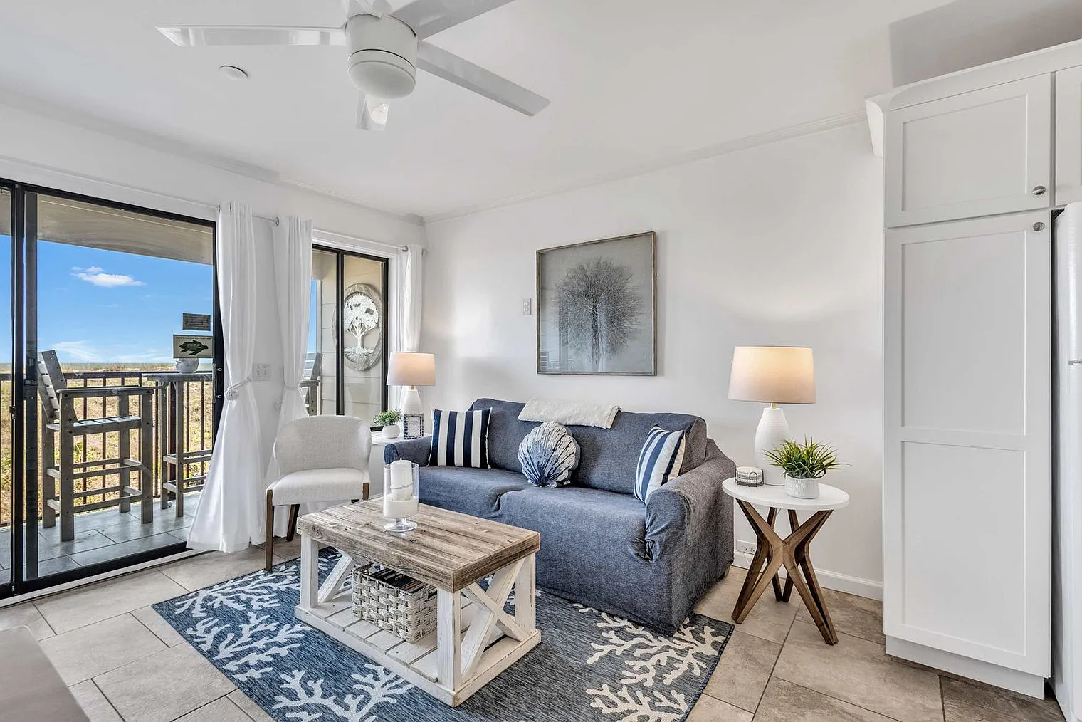 1 bed, 1.0 bath, 645 sqft, $3,155 — Photo 1
