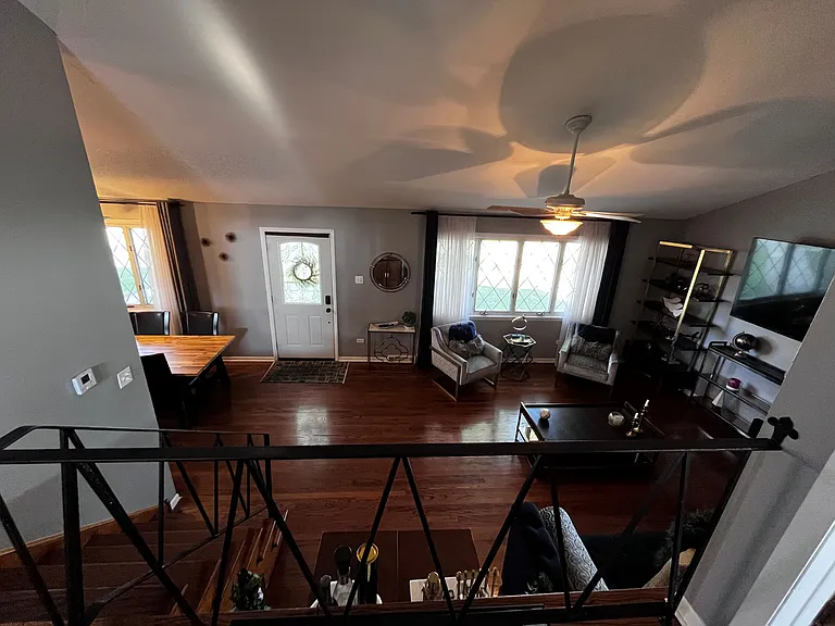 12200 S Harding Ave — Photo 6