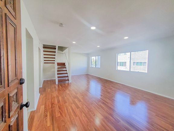 3rd image of 1239 W Rosecrans Ave APT 16