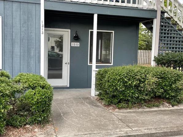 1313 Wellington Ave, Wilmington, NC 28401