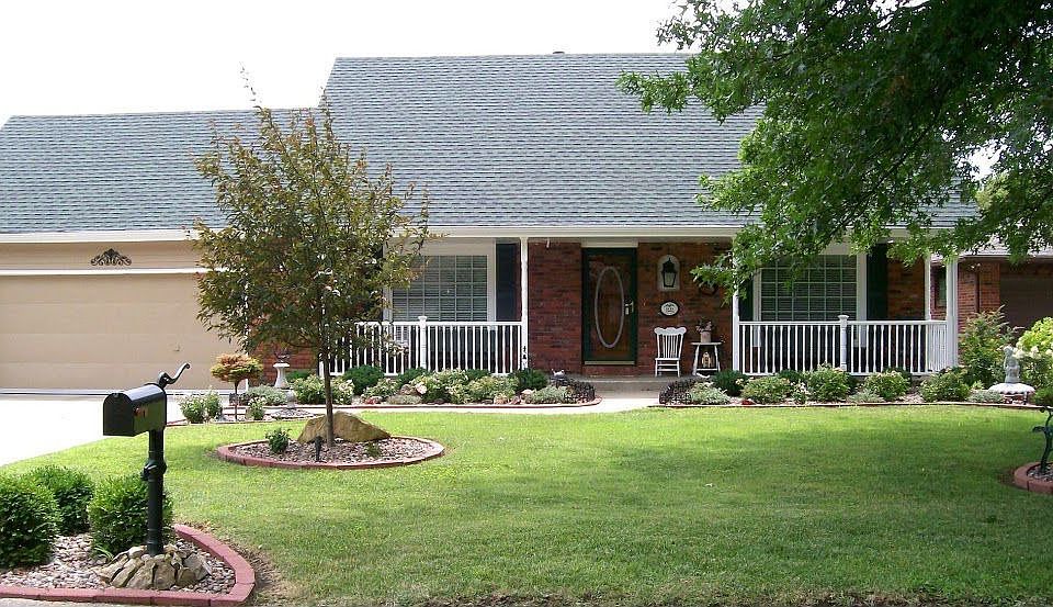 1st image of 909 Dorton Ln