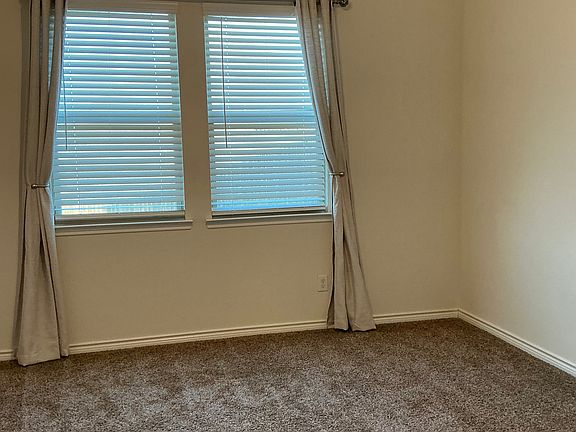 4th image of 152 Whitetail Way