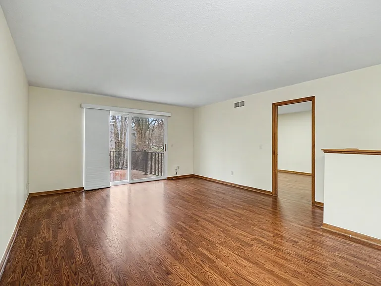 6065 Fairgrove St — Photo 2
