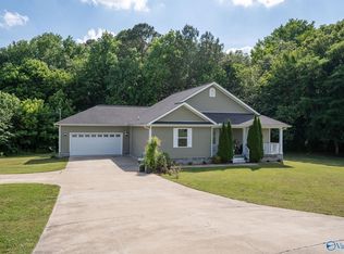 272 Craten Dr, Rainsville, AL 35986